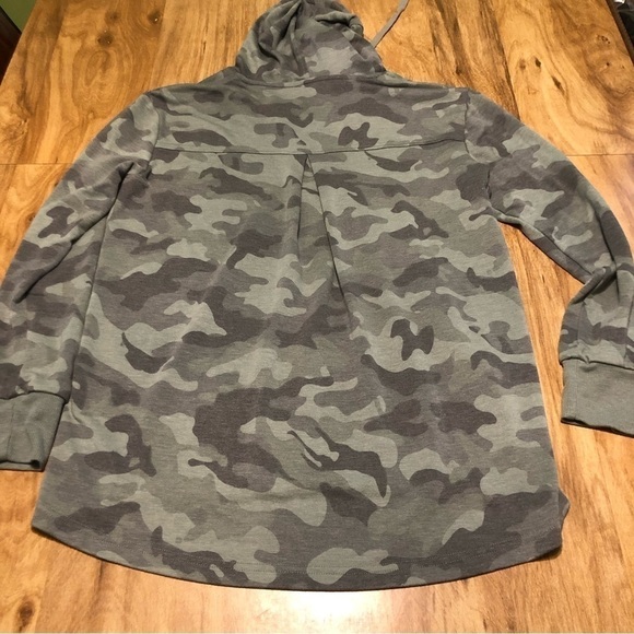 JANE and Delancey Anthropologie Green Camo Pullover Hoodie Womens Size Small - Picture 8 of 8